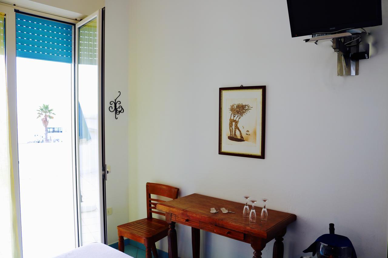 Hotel Rizieri Santa Maria di Leuca エクステリア 写真
