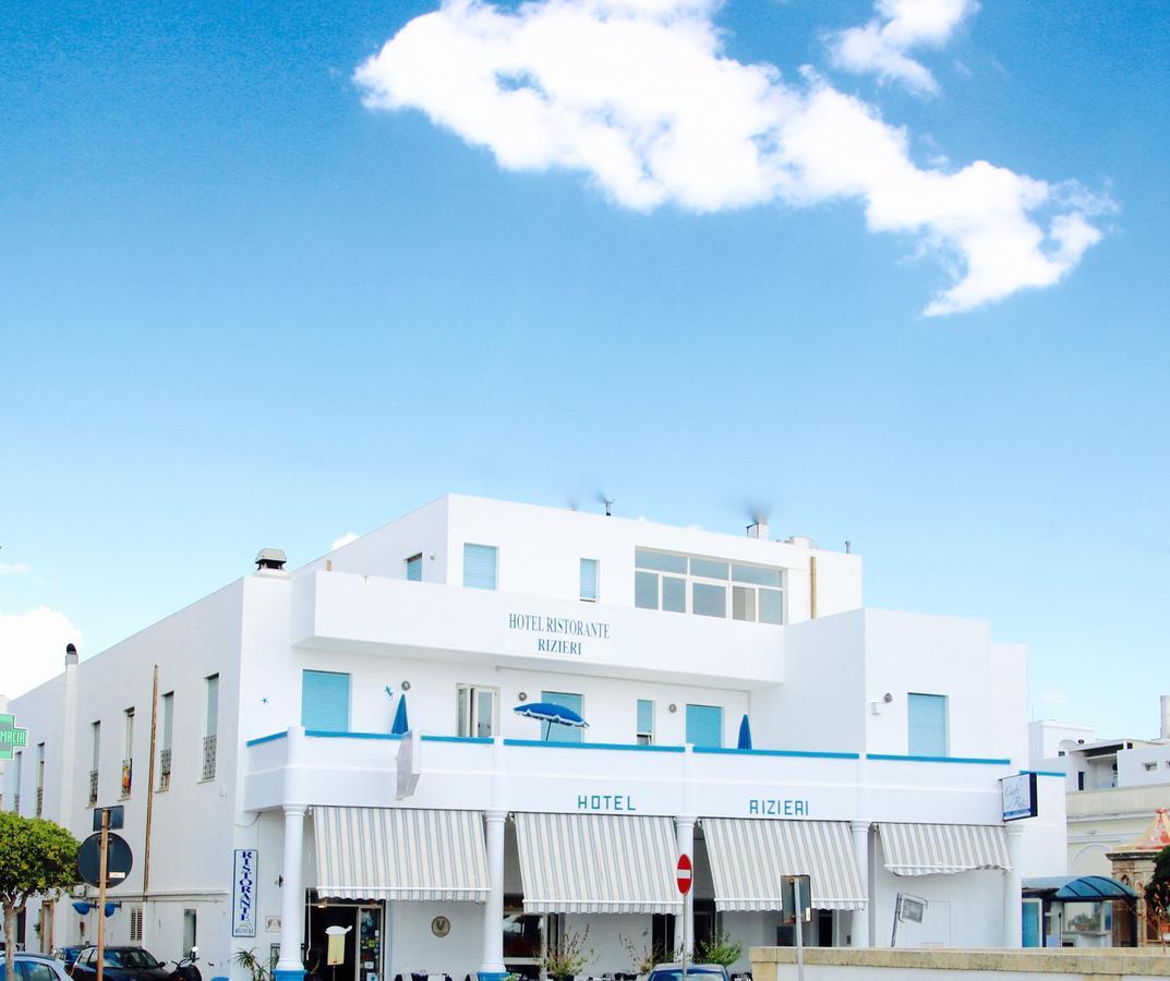 Hotel Rizieri Santa Maria di Leuca エクステリア 写真