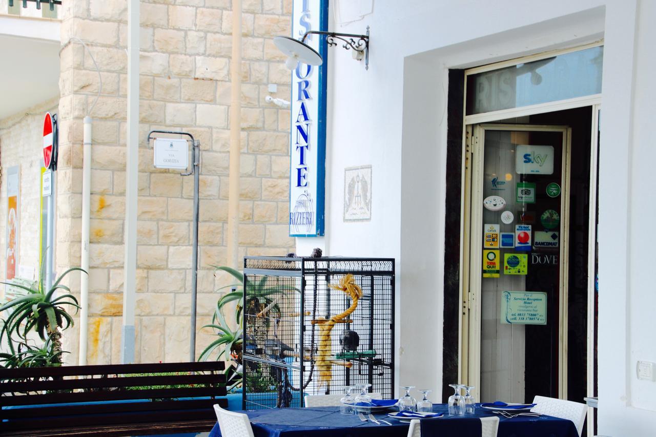 Hotel Rizieri Santa Maria di Leuca エクステリア 写真